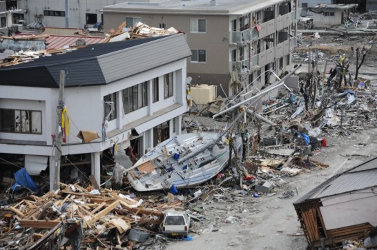 東日本大震災は2011年3月11日午後14時46分に発生し,今日で4年経ちま